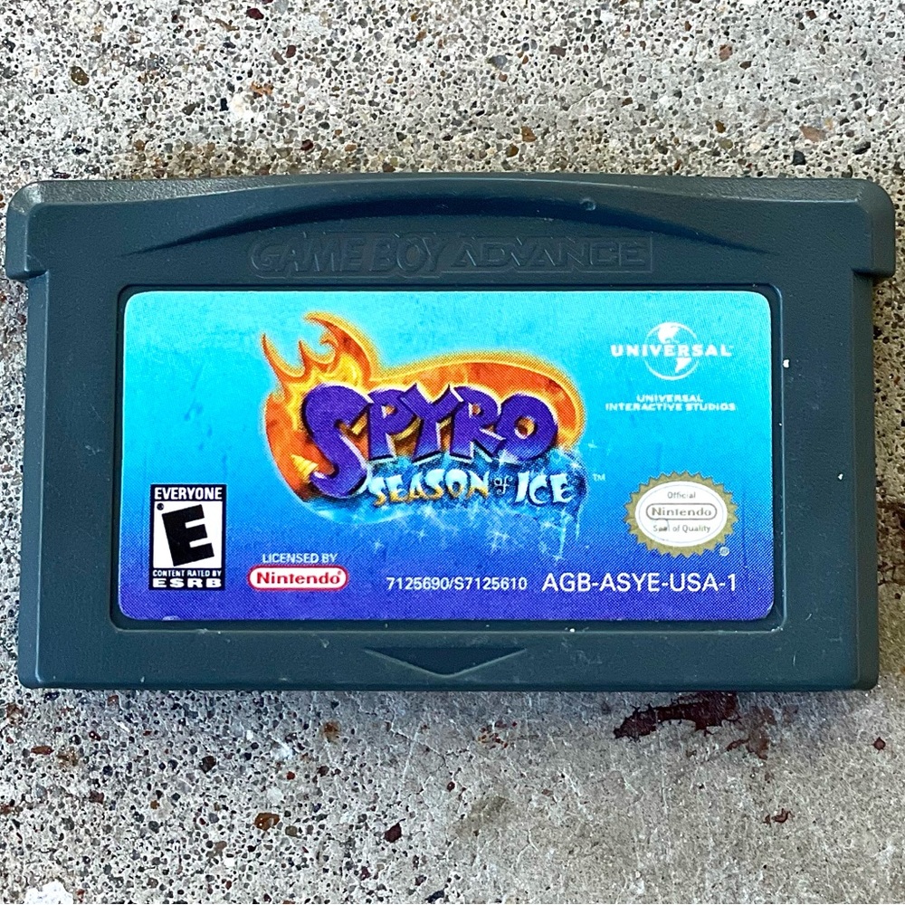 Spyro Season of Ice Gameboy Advance Game